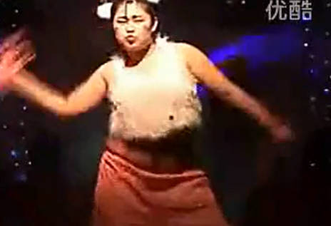 2013年小黄飞搞笑演出MP4视频下载