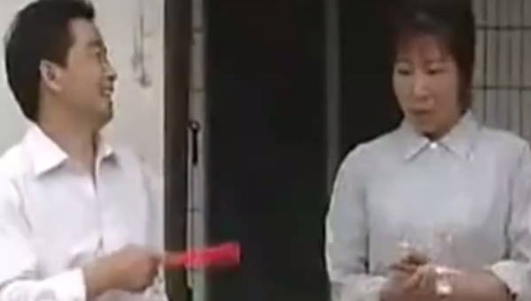 民间小调《傻子走亲戚》选段.MP4视频下载