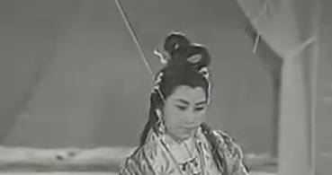 粤剧《西施》选段:拜倒石榴裙.任劍輝 白雪仙(1960)MP4视频下载