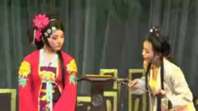 越剧《宋弘拒婚》选段：跪池.MP4视频下载